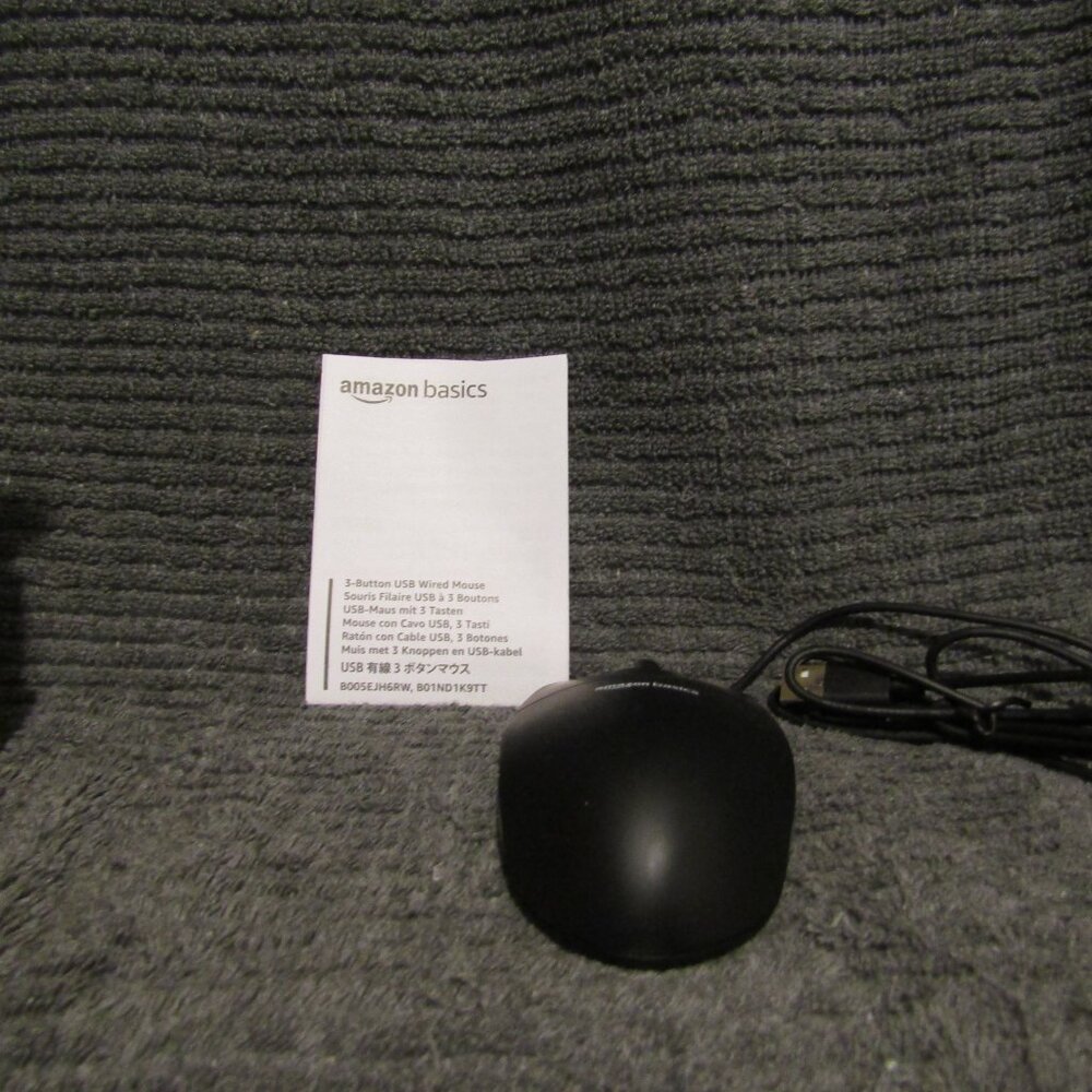 amazon basics 3 - button usb wired computer mouse - Picture 2 of 6